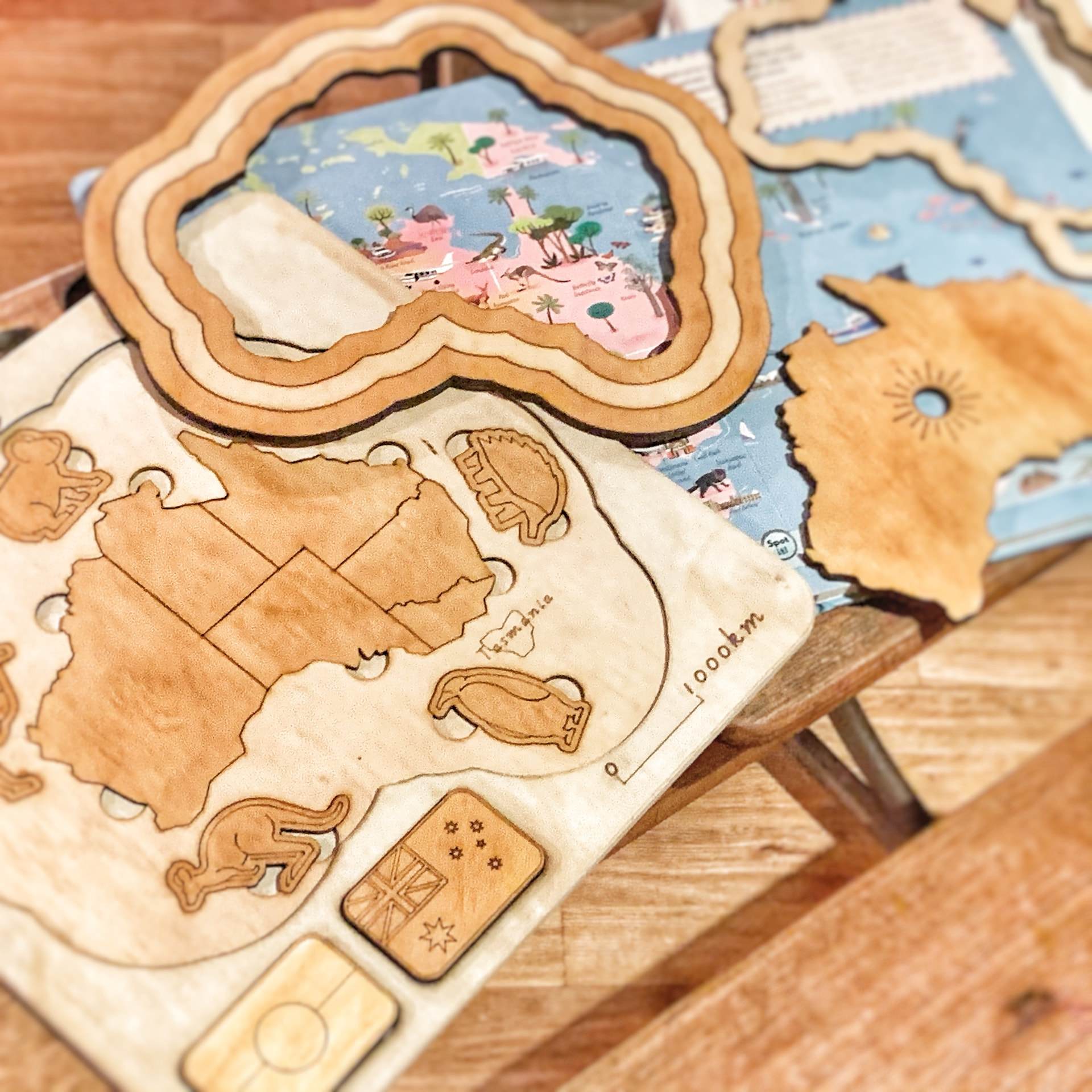 Australia - A Wooden Country, State and Animal Puzzle Plyful 